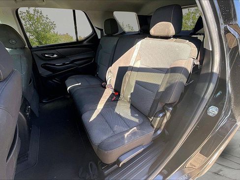 Used 2020 Chevrolet Traverse LS image 22