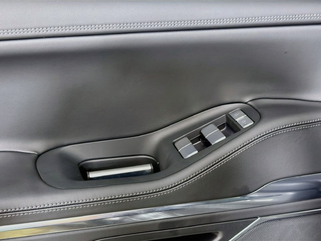 New 2026 Lincoln Navigator Premiere AWD/4WD image 18