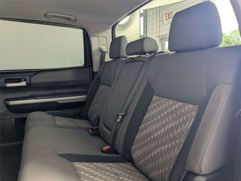 Used 2018 Toyota Tundra SR5 w/ TRD Off Road Package AWD/4WD image 33
