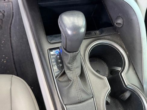 Used 2021 Toyota Camry SE image 25