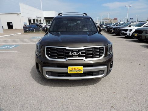 Used 2023 Kia Telluride SX Prestige AWD/4WD image 2