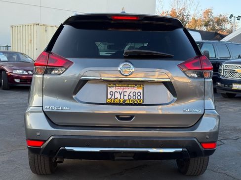Used 2020 Nissan Rogue SL AWD/4WD image 9