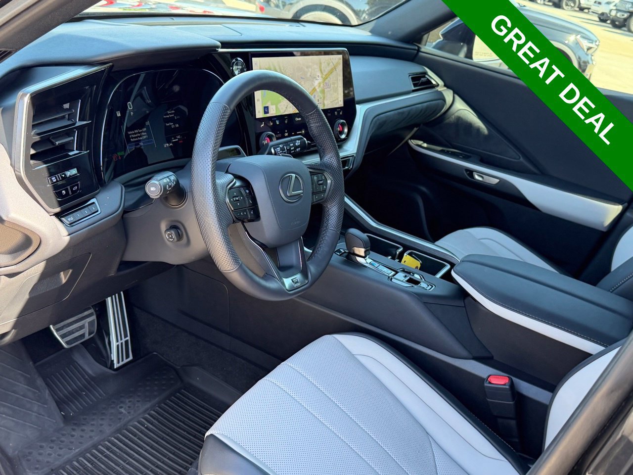 Used 2026 Lexus TX 500h AWD w/ Technology Package image 19