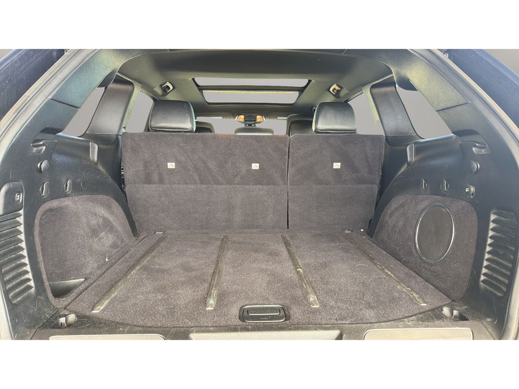 Used 2014 Jeep Grand Cherokee Overland AWD/4WD image 15