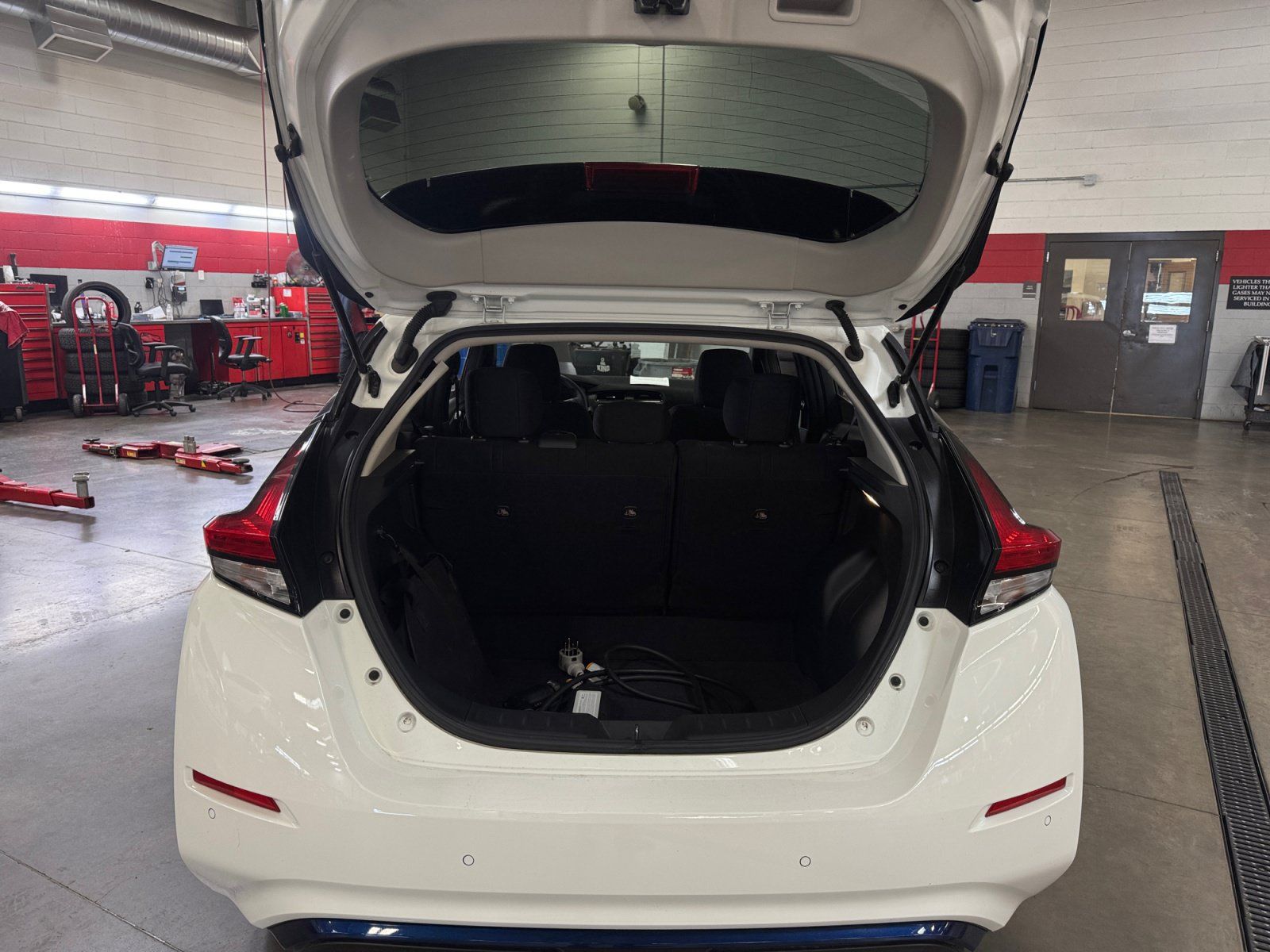 Used 2022 Nissan Leaf S FWD image 32