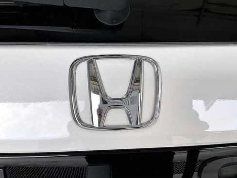 Used 2024 Honda Pilot Touring image 31