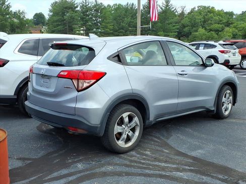 Used 2018 Honda HR-V LX image 4