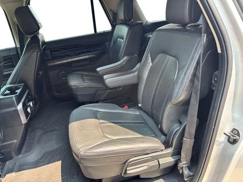 Used 2019 Ford Expedition Max Platinum AWD/4WD image 27
