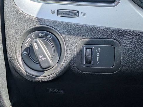 Used 2019 Dodge Journey GT FWD image 22
