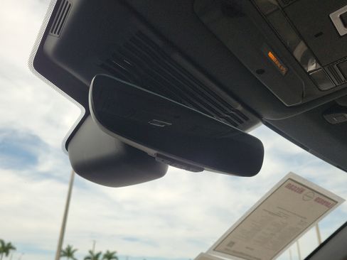 Used 2023 Land Rover Discovery Sport S R-Dynamic image 19