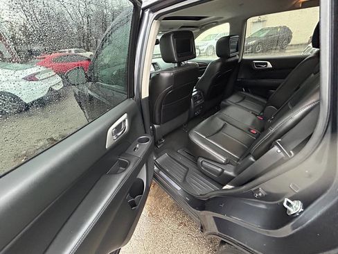 Used 2014 Nissan Pathfinder Platinum w/ Platinum Premium Package image 7
