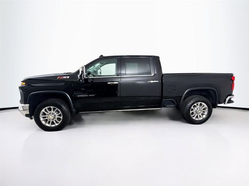 Used 2025 Chevrolet Silverado 2500 LTZ w/ LTZ Convenience Package image 22