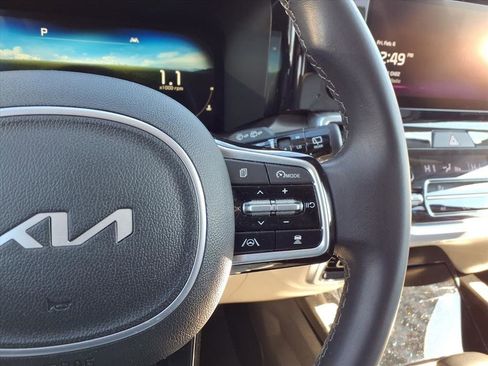 Used 2023 Kia Sorento SX image 14