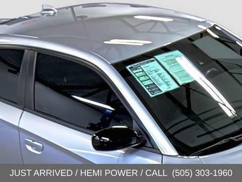 Used 2023 Dodge Charger R/T w/ Technology Group RWD image 16