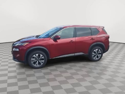 Used 2023 Nissan Rogue SV image 4