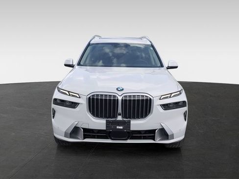 Used 2026 BMW X7 xDrive40i AWD/4WD image 13
