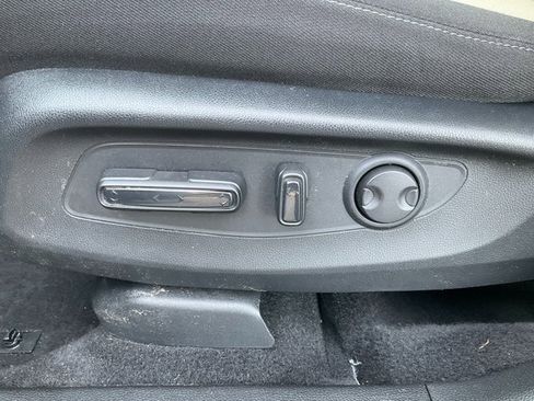 Used 2024 Honda CR-V EX image 6