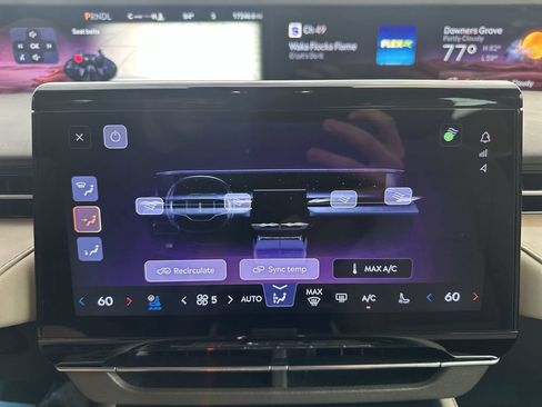 Certified 2024 Lincoln Nautilus Reserve w/ Equipment Group 202A AWD/4WD image 17