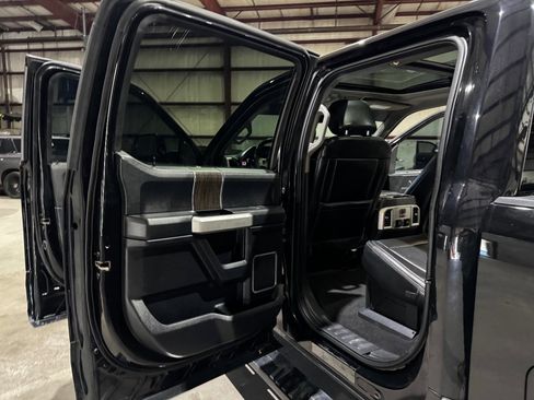 Used 2021 Ford F350 Lariat image 16