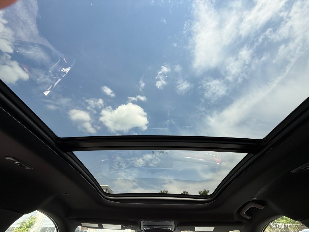 Used 2025 Lincoln Aviator Reserve AWD/4WD image 22