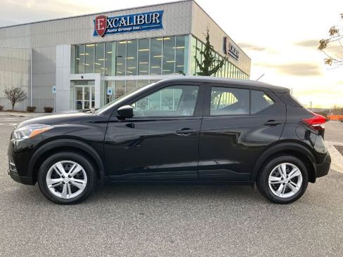 Used 2019 Nissan Kicks S image 57