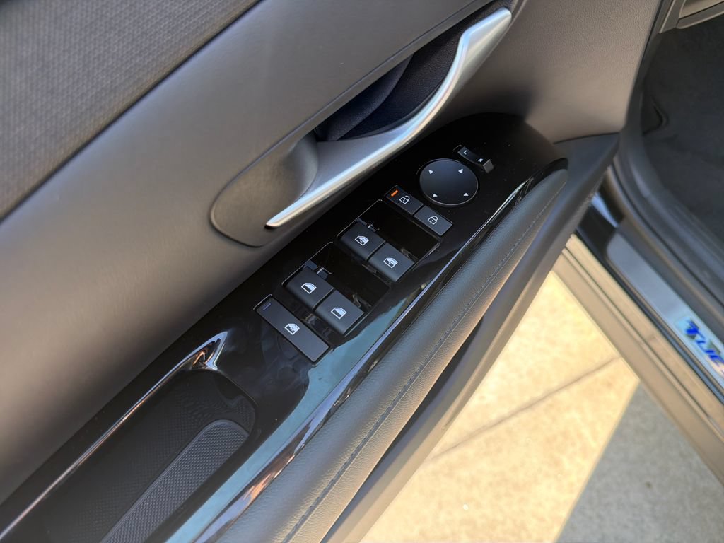 New 2026 Hyundai Tucson Limited AWD/4WD image 16