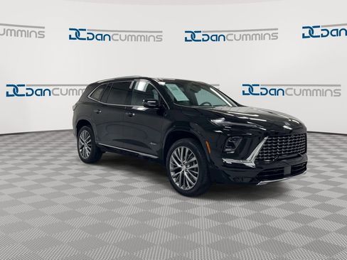 Used 2025 Buick Enclave Avenir w/ LPO, Floor Liner Package FWD image 2