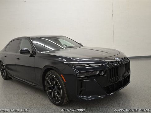 Used 2023 BMW 740i RWD image 7