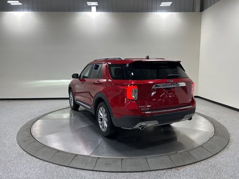 Certified 2024 Ford Explorer Limited w/ Equipment Group 301A AWD/4WD image 9