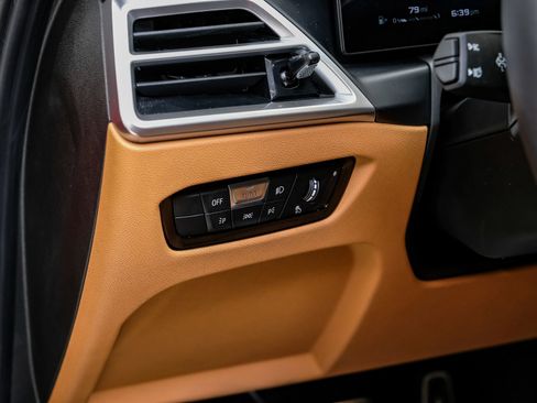 Used 2025 BMW M340i image 32