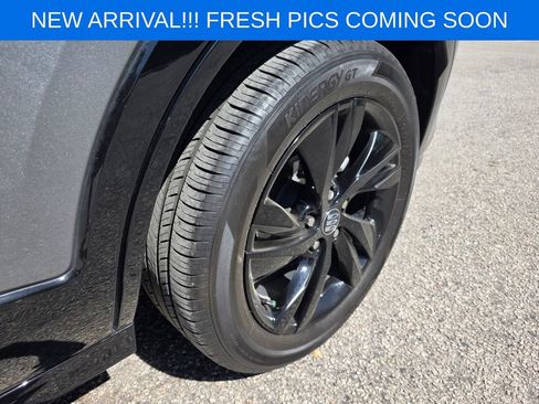 Used 2024 Buick Encore GX Sport Touring w/ Comfort Package image 8