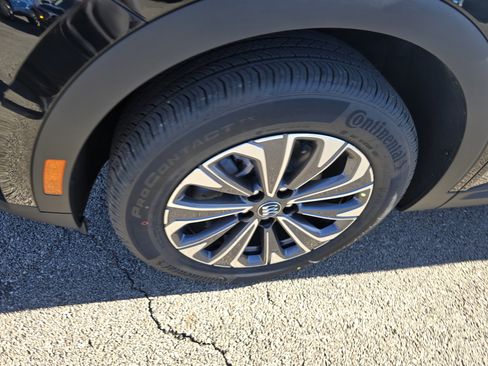 New 2025 Buick Envision Preferred image 9