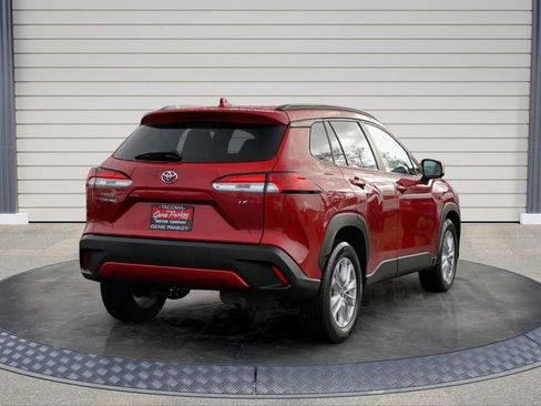 Used 2022 Toyota Corolla Cross LE image 7