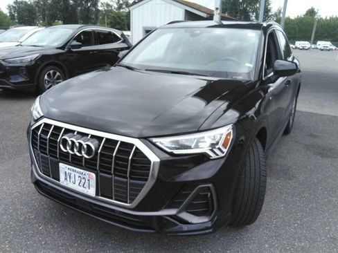 Used 2025 Audi Q3 2.0T Premium AWD/4WD image 2