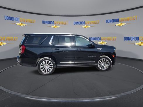 Used 2023 GMC Yukon Denali AWD/4WD image 12