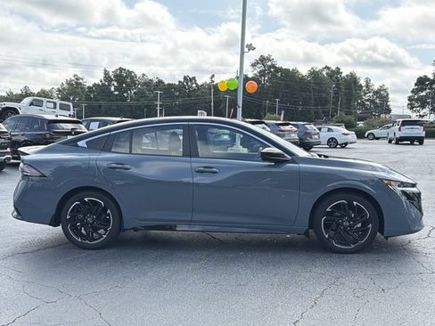 Used 2026 Nissan Sentra SR w/ SR All Weather Package FWD image 8