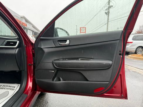 Used 2019 Kia Optima SX image 17