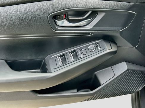 Used 2025 Honda Accord LX image 17