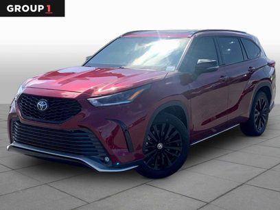 Used 2023 Toyota Highlander XSE