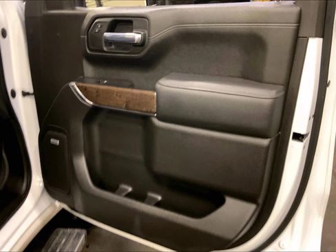 Used 2021 GMC Sierra 1500 Denali w/ Denali Ultimate Package image 22