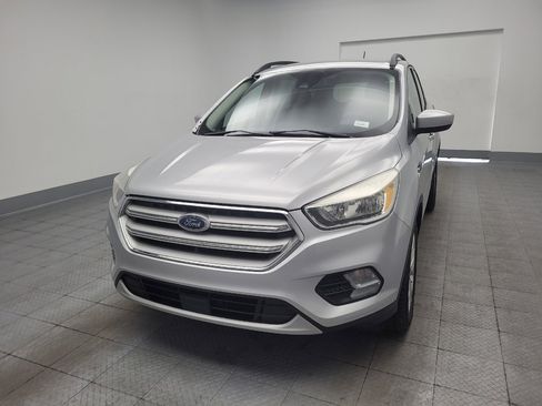 Used 2018 Ford Escape SE w/ Ford Safe & Smart Package FWD image 15