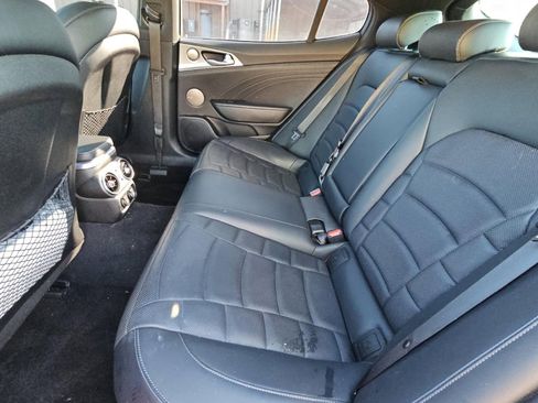 Used 2022 Kia Stinger GT2 image 10