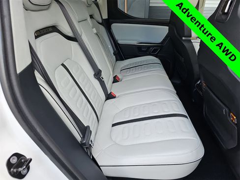 Used 2022 Rivian R1T Adventure image 17