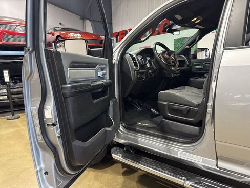 Used 2021 RAM 3500 Big Horn image 71