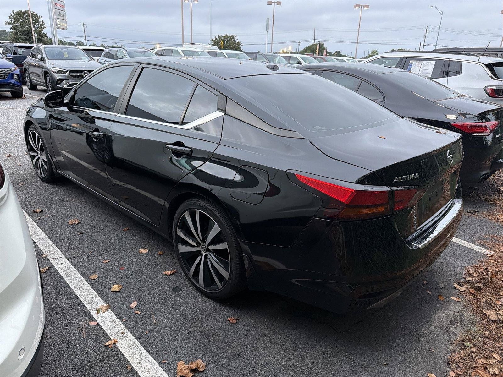 Used 2021 Nissan Altima 2.0 SR FWD image 6