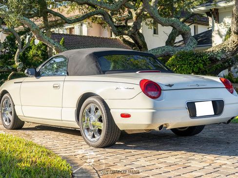 Used 2002 Ford Thunderbird Deluxe image 16