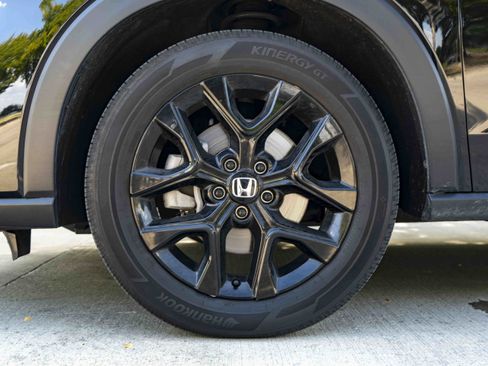 Used 2025 Honda HR-V Sport image 14