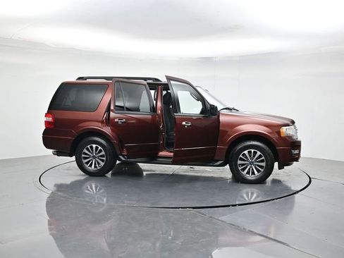 Used 2017 Ford Expedition XLT AWD/4WD image 52