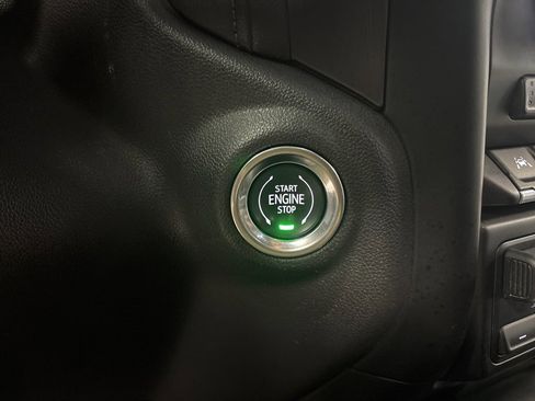 Used 2020 GMC Sierra 1500 AT4 w/ AT4 Premium Package image 17