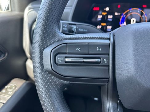 New 2026 Chevrolet Colorado Trail Boss AWD/4WD image 17